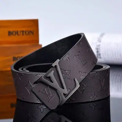 Louis Vuitton Leather Belt — belt, real photo