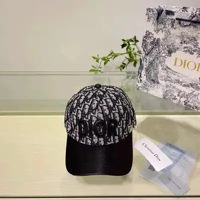 Dior，Gucci，Fendi hat — cap, real photo