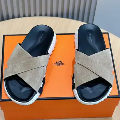 Hermès — real photo
