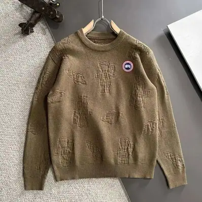 Canada Goose Sweater — knitwear, real photo